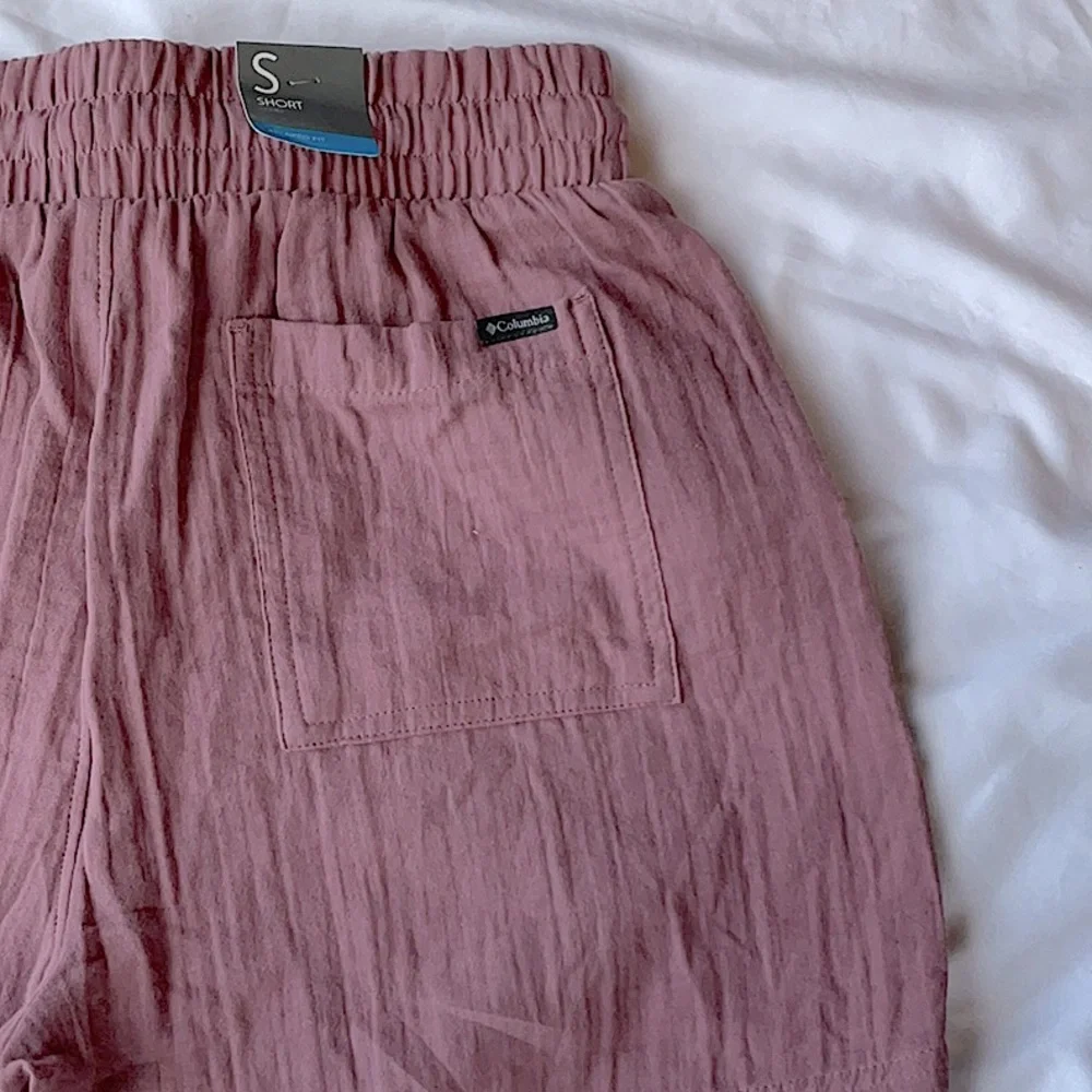 NWT Columbia Textured Mauve Shorts With 5 “ Inseam 3 Pockets Size Small - Picture 6 of 10